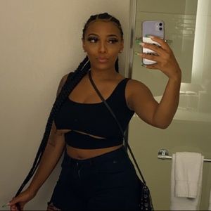 Meet your Posher, Nadia